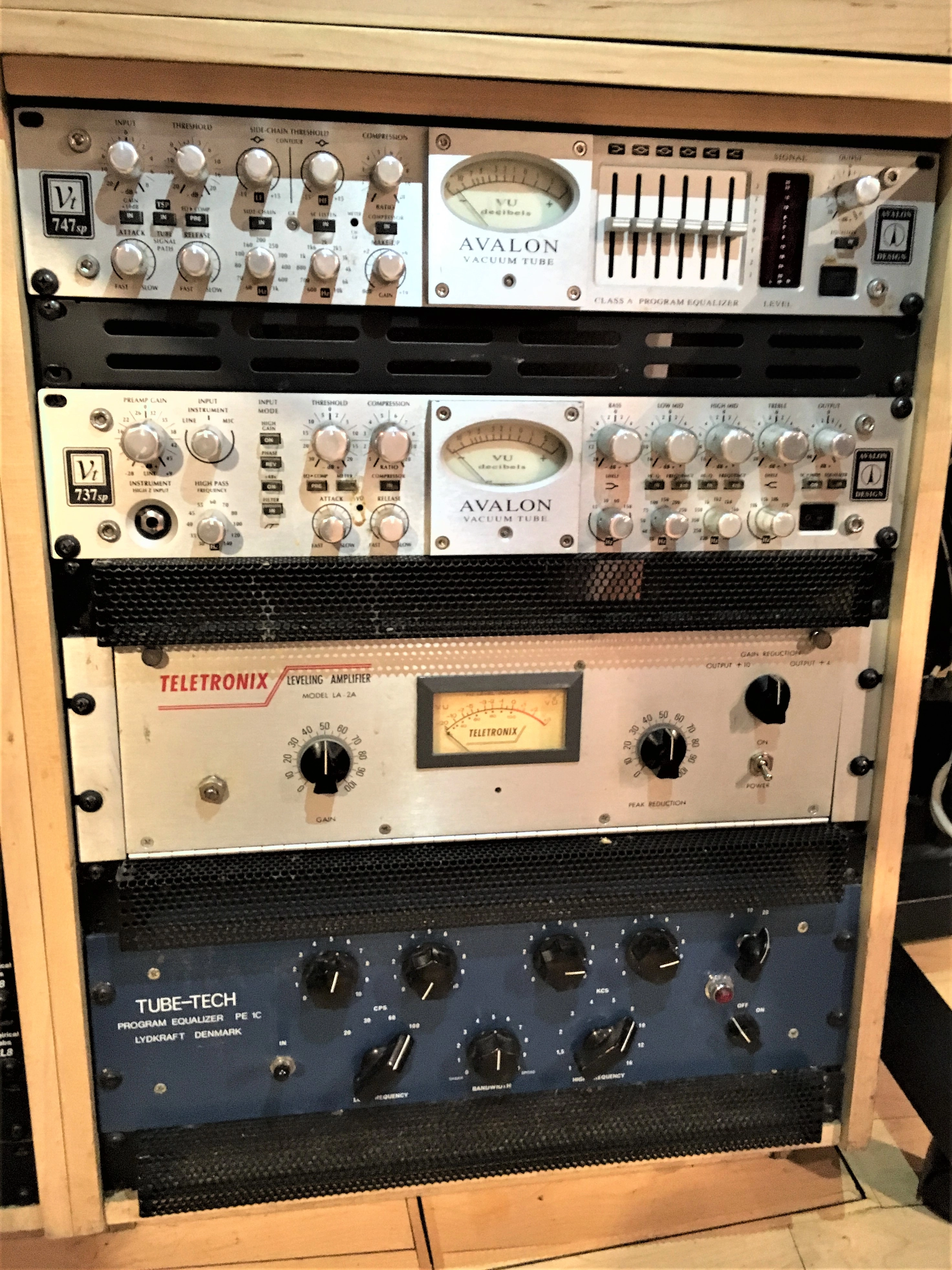 Avalon Design VT-747SP コンプレッサー マスタリングEQ Avalon Vt 747 SP Stereo Valve Compressor EQ - USED
